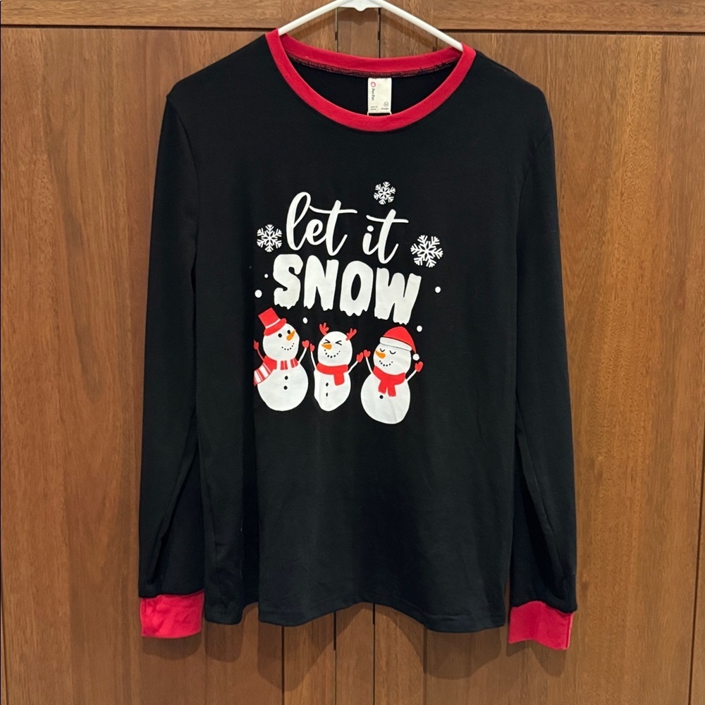 NWT PatPat Black and Red Holiday Snow Long Sleeve Shirt